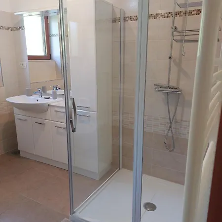 Apartma Brin *